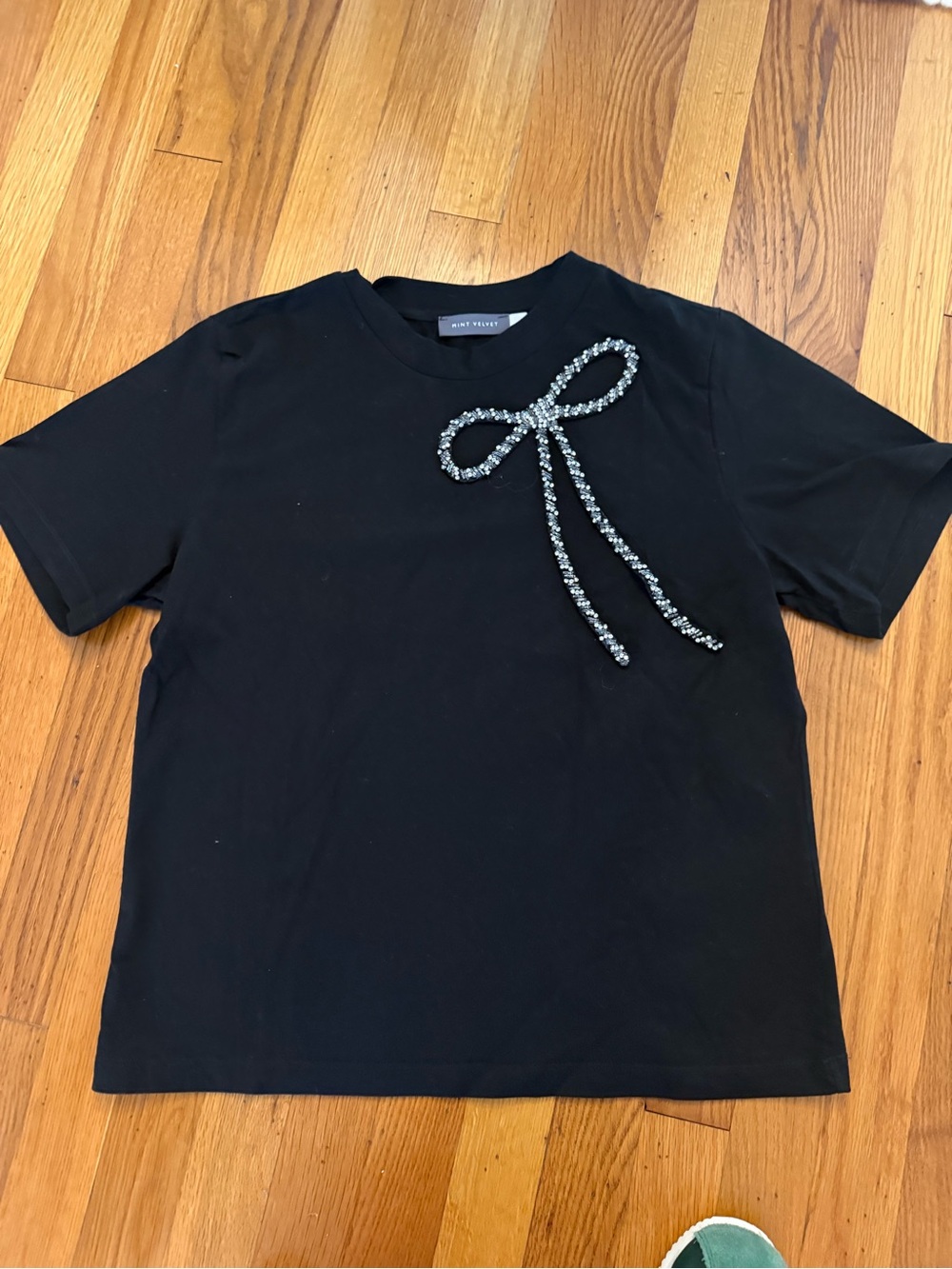 Mint Velvet Black Rhinestone Bow Tee Size M